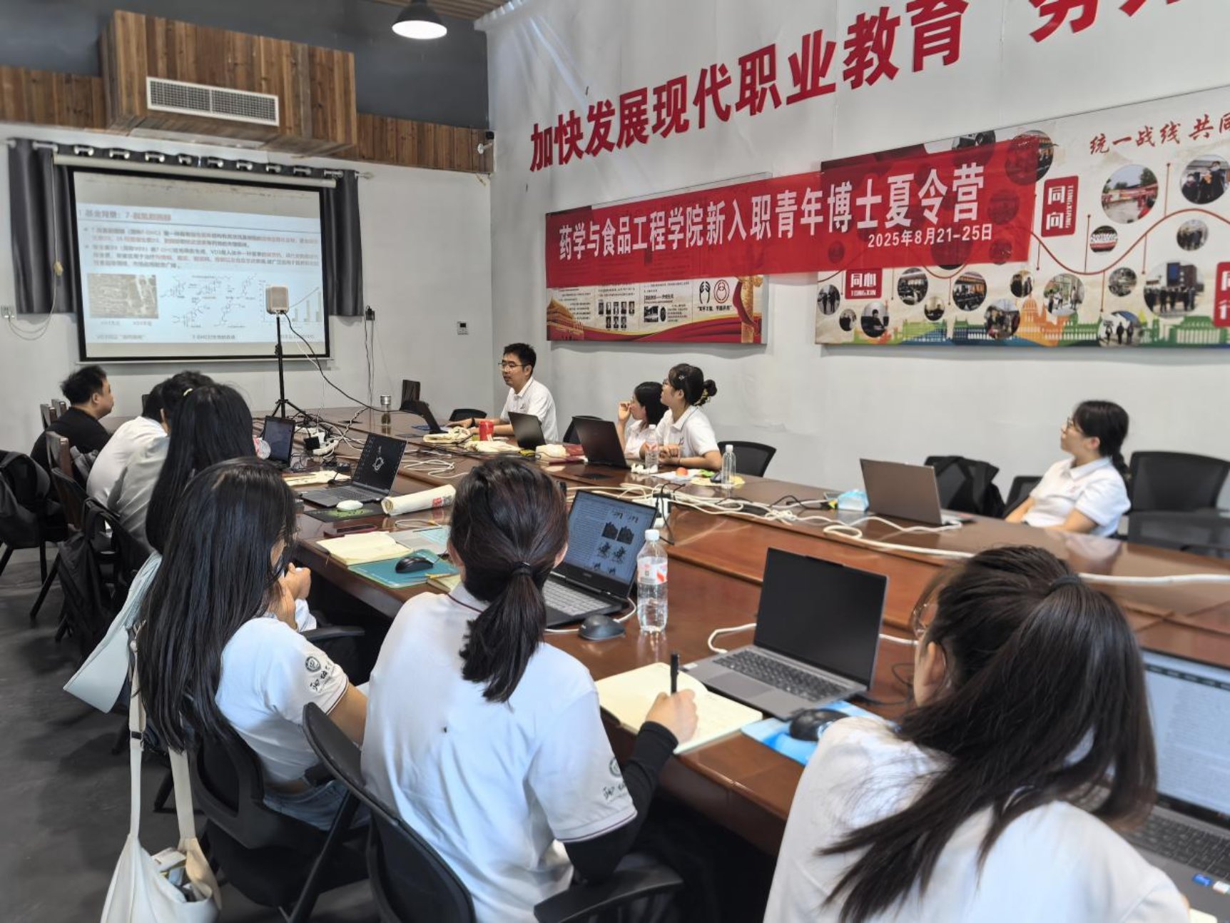 3cd45ff864115e1a0ac807589bdeadf8